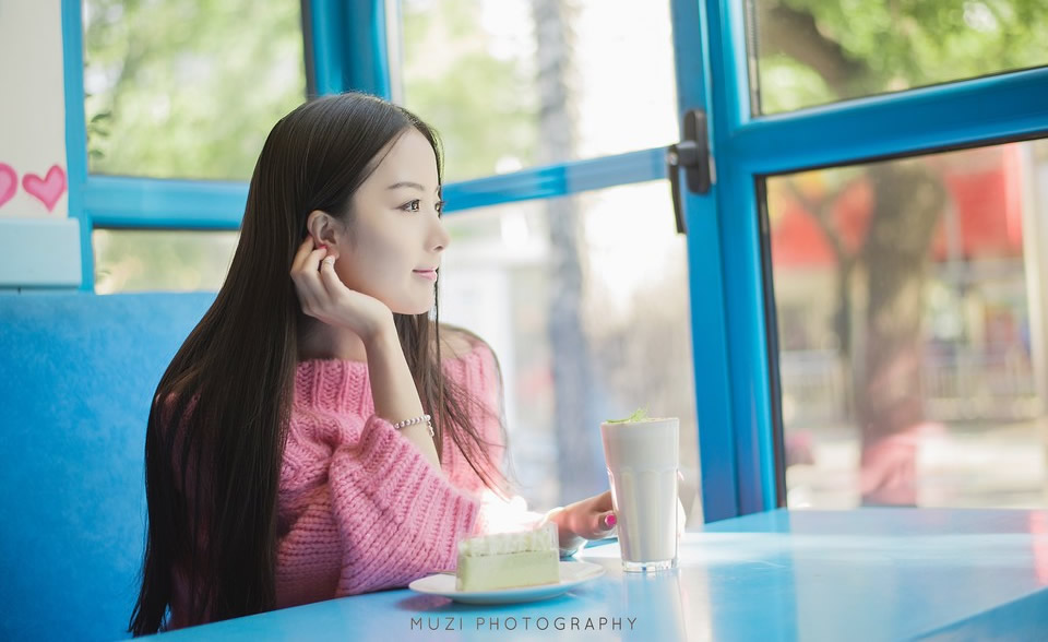 清纯小妮子木易雪雪甜美笑容写真
