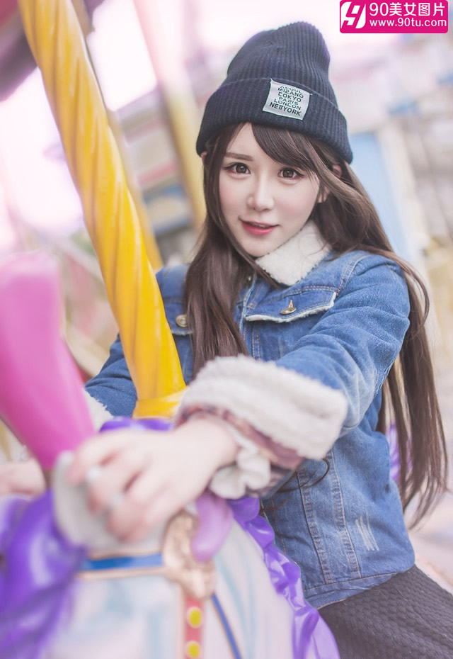 冬季里的游乐场-清纯美貌高清美眉写真