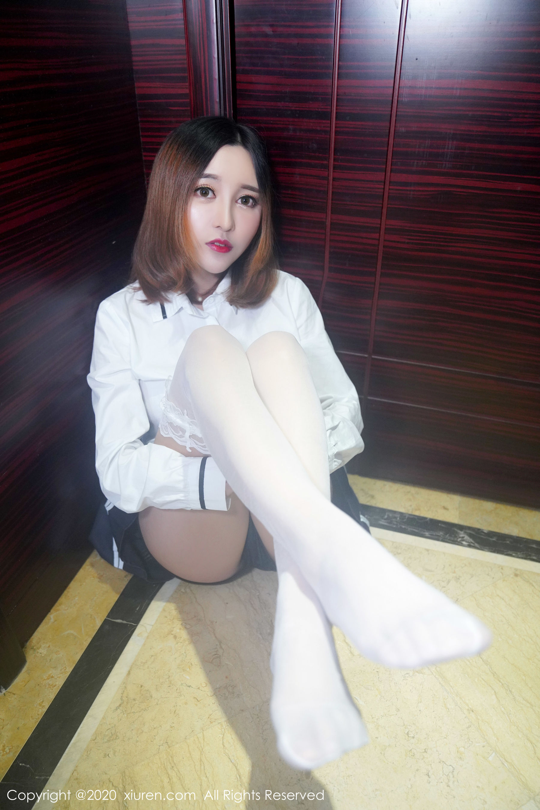 李梓熙《学生装的校服系列》 [秀人XIUREN] No.2010 写真集