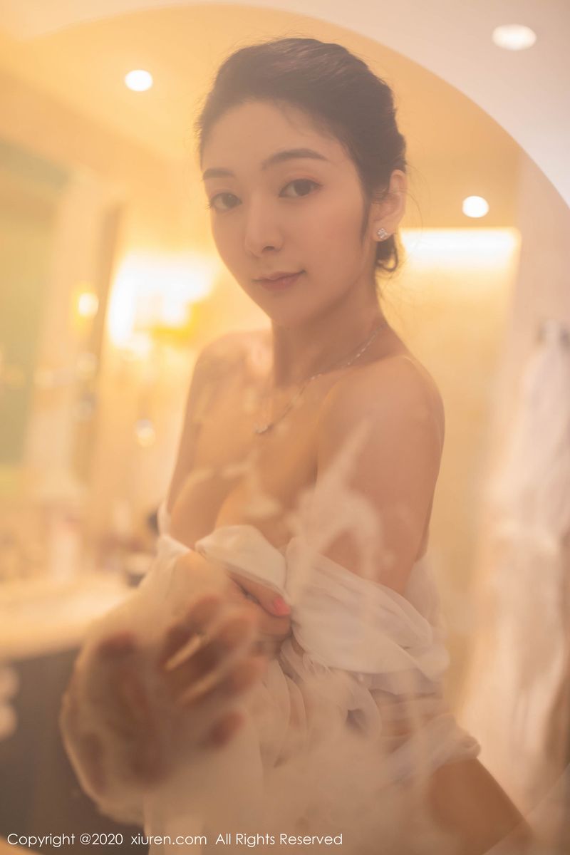 [XIUREN秀人网] 美女模特Angela小热巴浴室湿身诱惑淋漓写真 No.2063