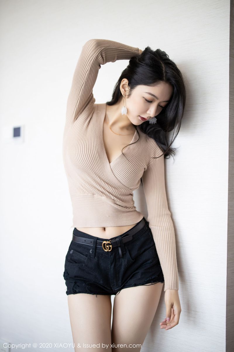 [XIAOYU语画界] 性感女神Angela小热巴热裤丝袜绝美身姿澳门旅拍 Vol.271