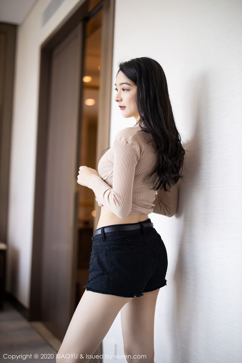 [XIAOYU语画界] 性感女神Angela小热巴热裤丝袜绝美身姿澳门旅拍 Vol.271