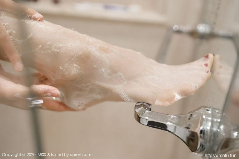 蓝夏AkashaIMISS爱蜜社高清写真图VOL.451诱人娇躯湿身视觉魅惑