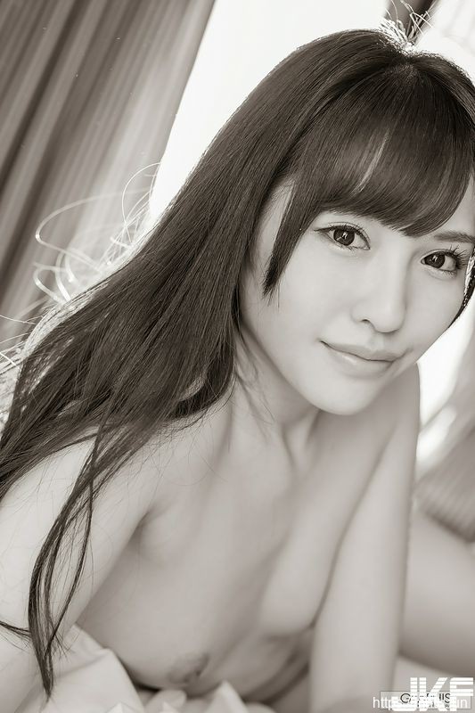 Graphis2018/11GraphisCalendar桥本ありな