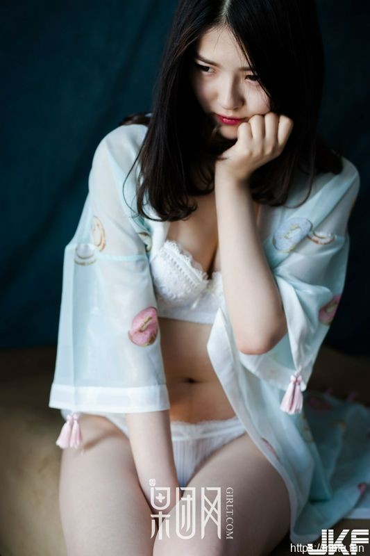 Girlt果团网TG.013初夏的蜜语