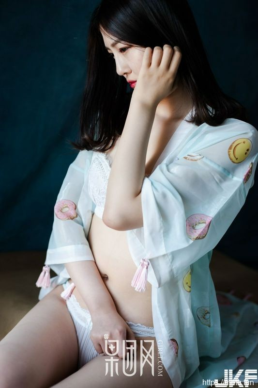 Girlt果团网TG.013初夏的蜜语