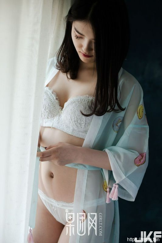 Girlt果团网TG.013初夏的蜜语