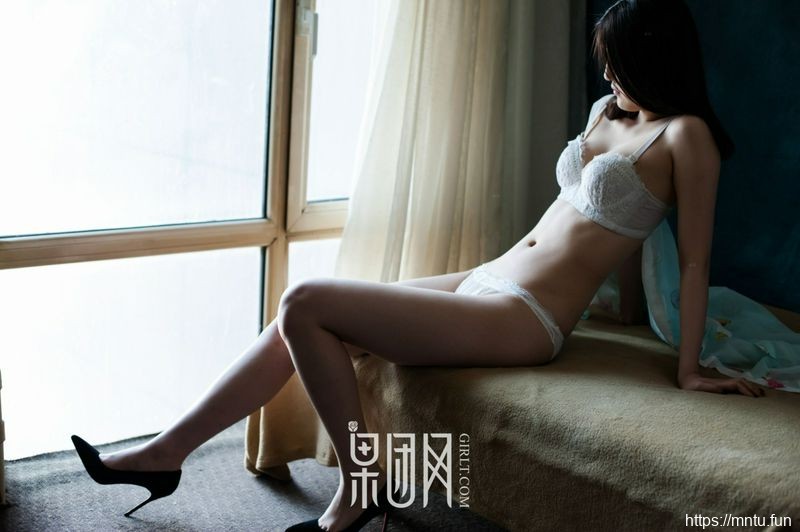 Girlt果团网TG.013初夏的蜜语