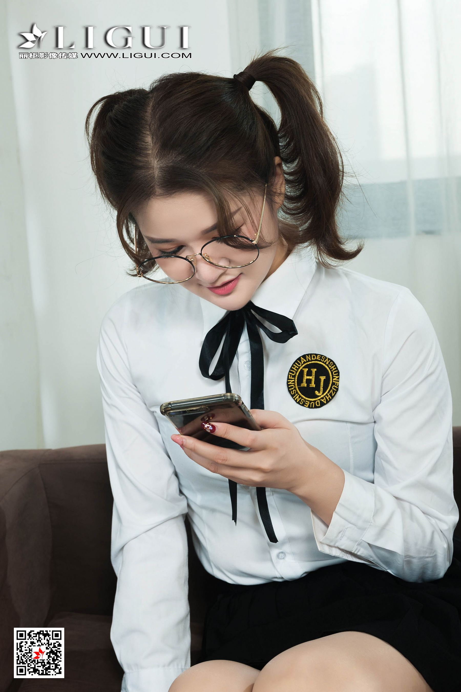 Model 然然&amp;文芮《双生学妹丝足诱惑》  [丽柜Ligui] 写真集