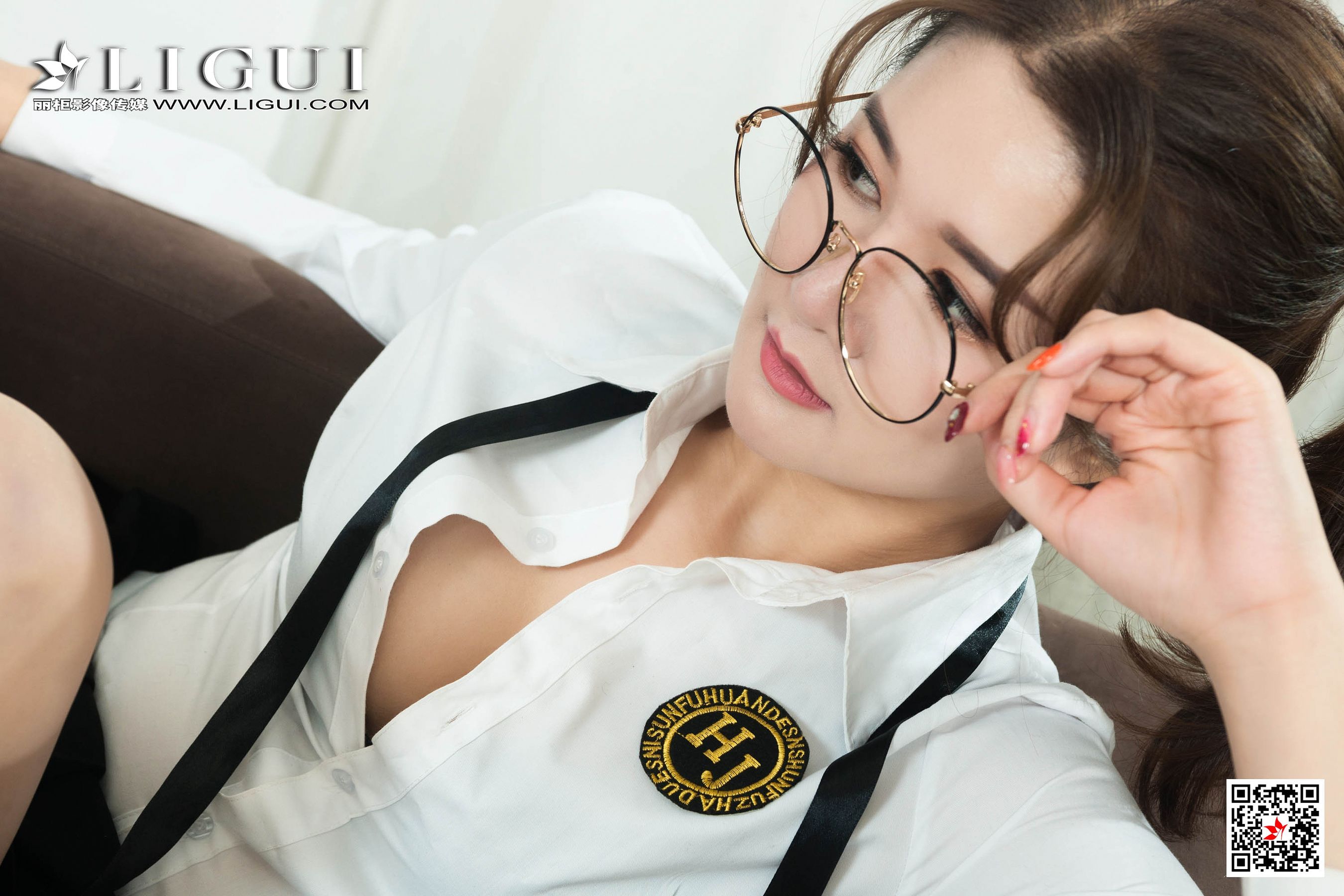 Model 然然&amp;文芮《双生学妹丝足诱惑》  [丽柜Ligui] 写真集