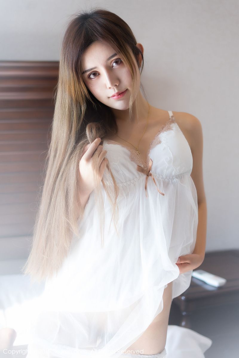 [XiuRen秀人网] 性感女神Cris_卓娅祺白色私房内衣诱惑唯美写真 No.1627