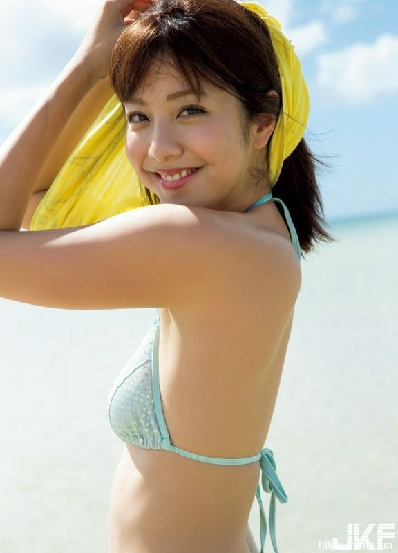 本郷杏水着・グラビア画像12