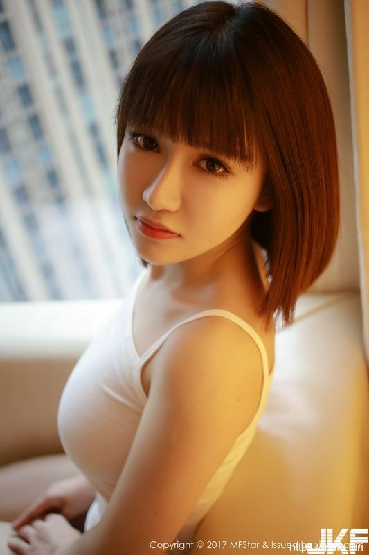 MFStar模范学院VOL.102K8傲娇萌萌Vivian性感写真