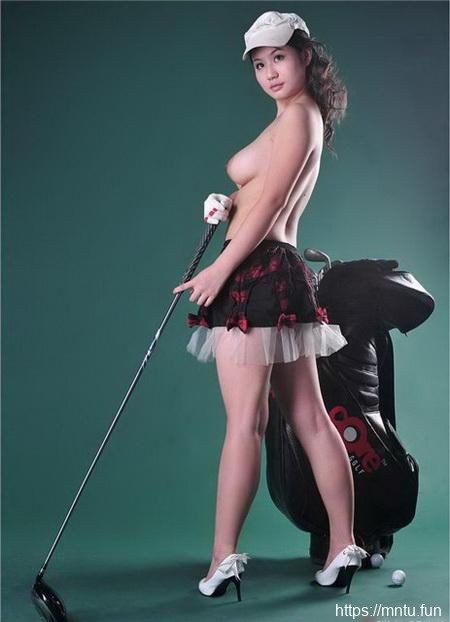 大陆山寨版郁方胸前一样伟大