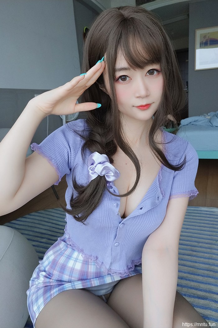 邻家小妹白银八一奶味酥胸灰丝勾魂