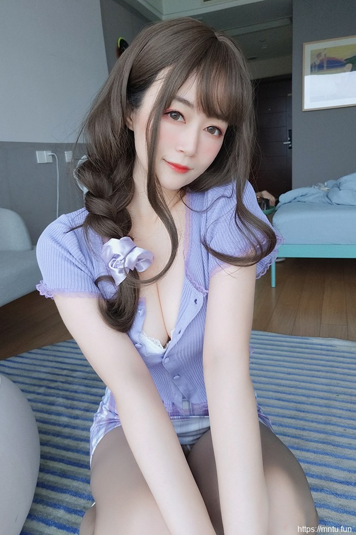 邻家小妹白银八一奶味酥胸灰丝勾魂