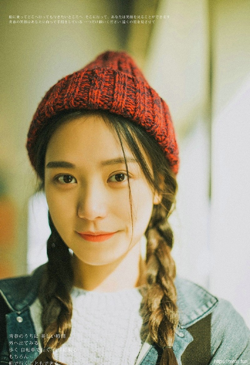 牛仔衣毛线帽美女复古情怀写真