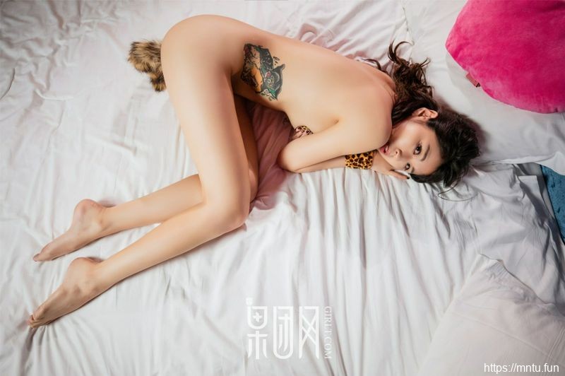 Girlt果团网No.031酸酱兔性感写真