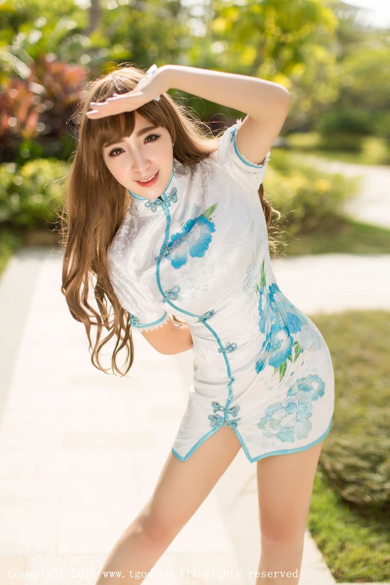 [TGOD推女神] 美女模特黄歆苑chobits《淘气的小公举》主题写真集