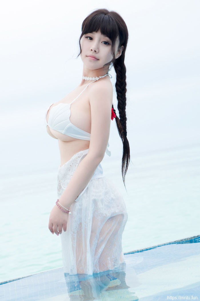 清纯mm可儿海边秀巨乳呼之欲出