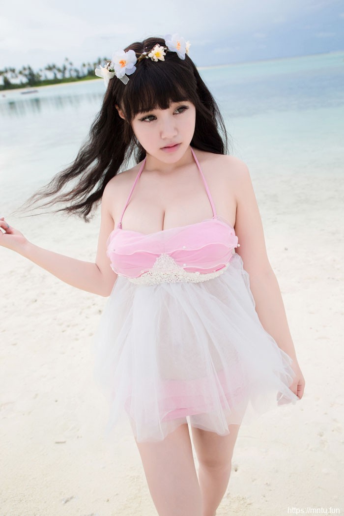 清纯mm可儿海边秀巨乳呼之欲出