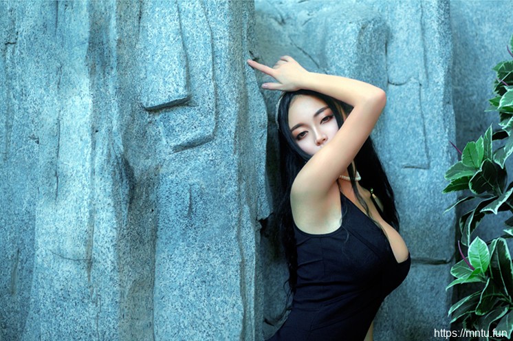 推女郎第三期潘春春性感写真