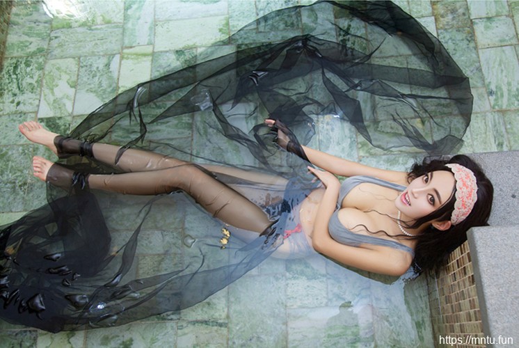 推女郎第三期潘春春性感写真