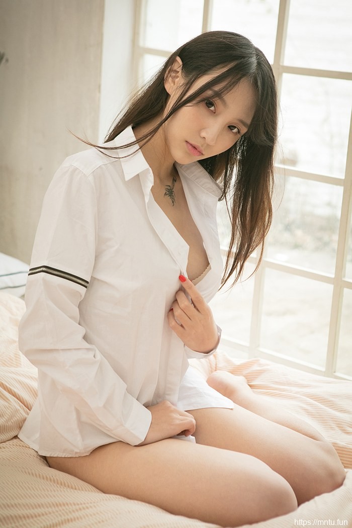 翘臀MM陈梓涵完美曲线柔弱中带性感