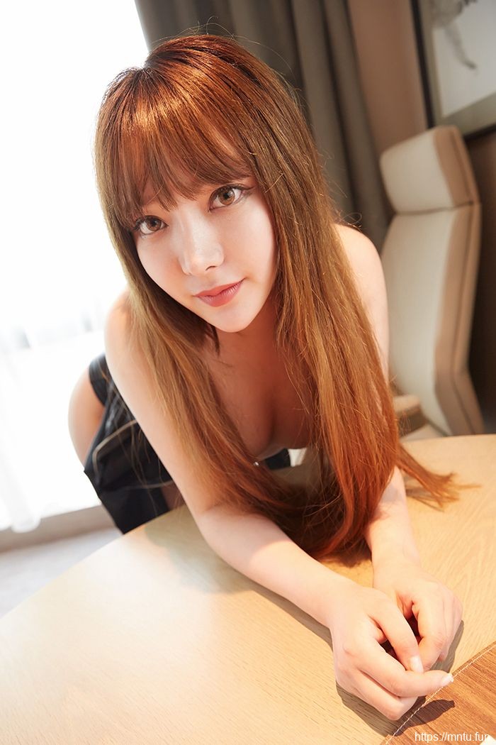 迷人少妇全裸性感美女诱惑图片