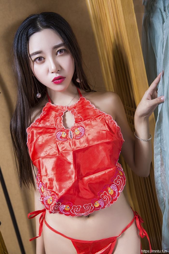 翘臀美女李梓熙内衣的性感