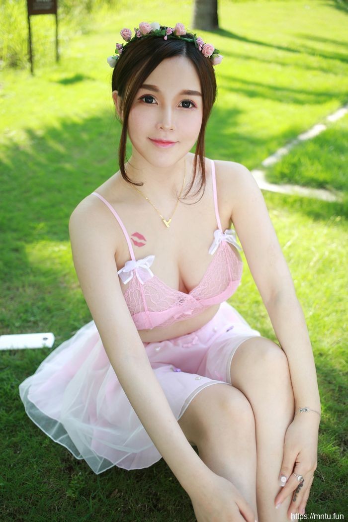 沈蜜桃性感美女诱惑写真套图