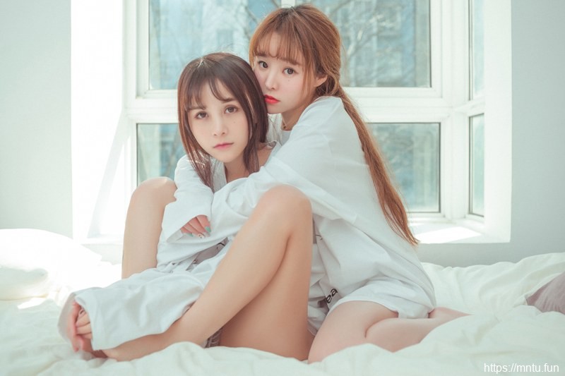 性感清纯美胸美女图片