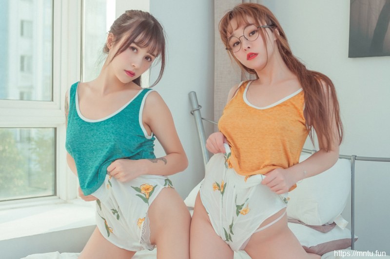 性感清纯美胸美女图片