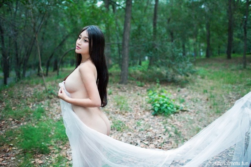 推女郎44期尹棠性感写真图片