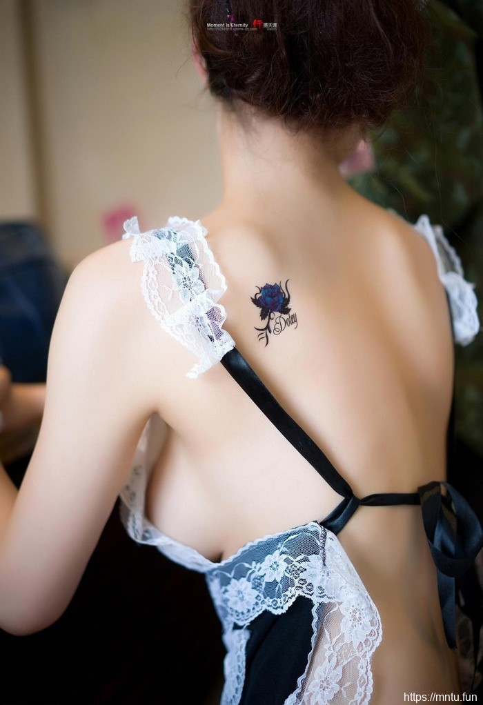 性感女仆厨房高清写真