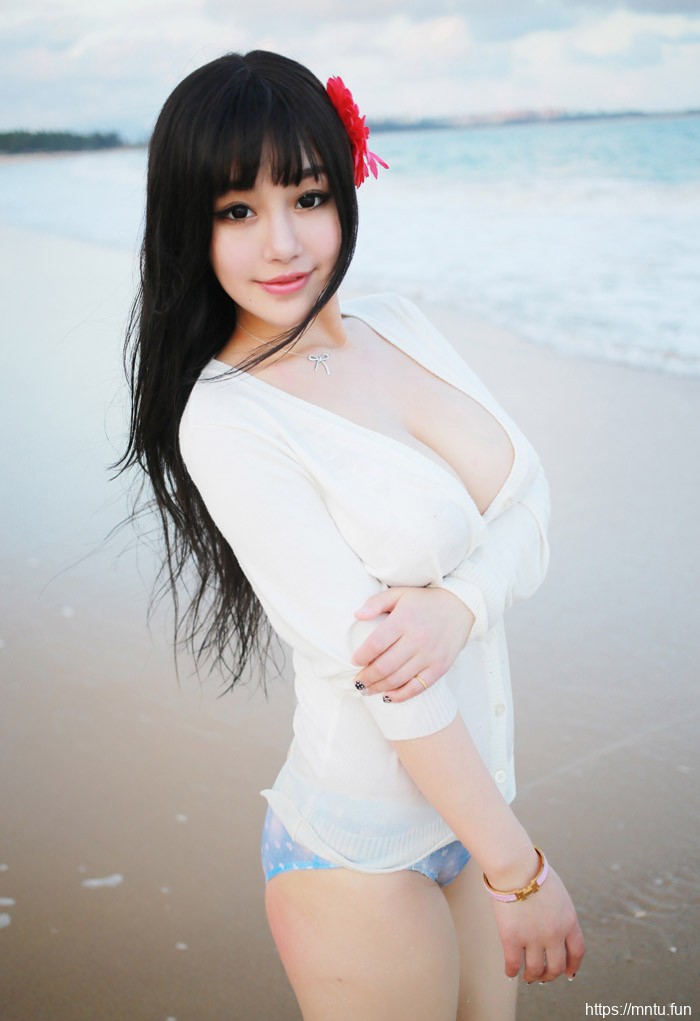 秀人嫩模可儿海边唯美写真