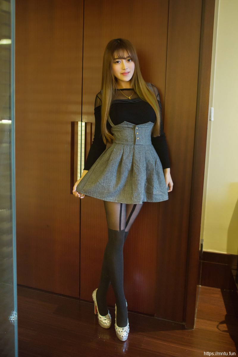 推女郎夏倪可性感私房写真