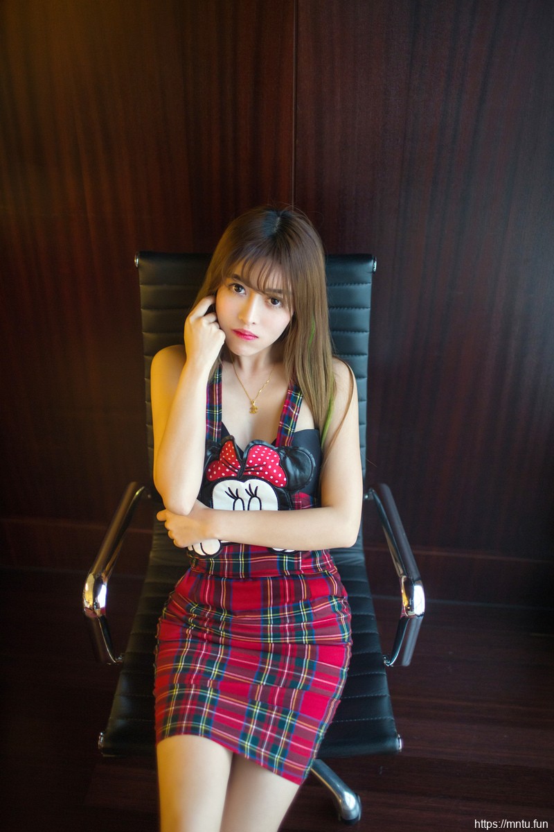 推女郎夏倪可性感私房写真