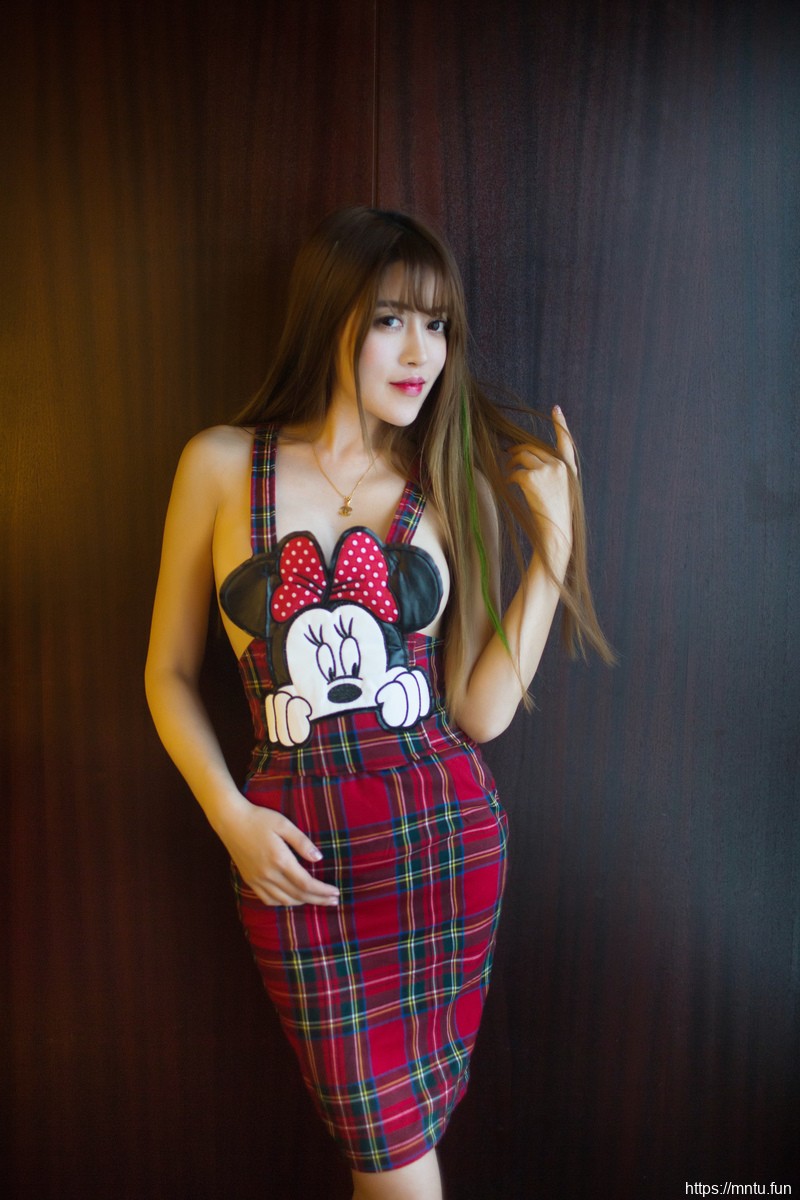 推女郎夏倪可性感私房写真