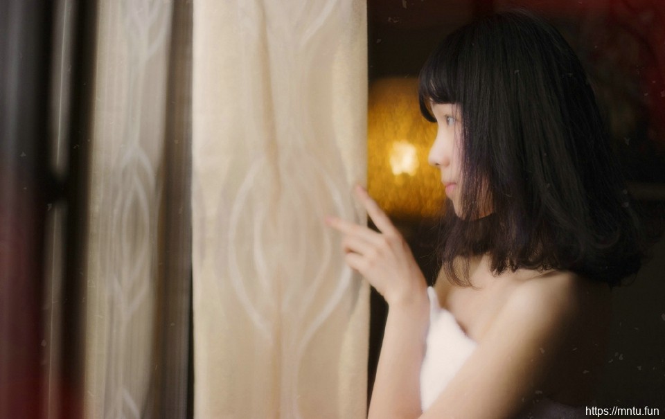 私房浴巾少女素颜白嫩美肤诱人