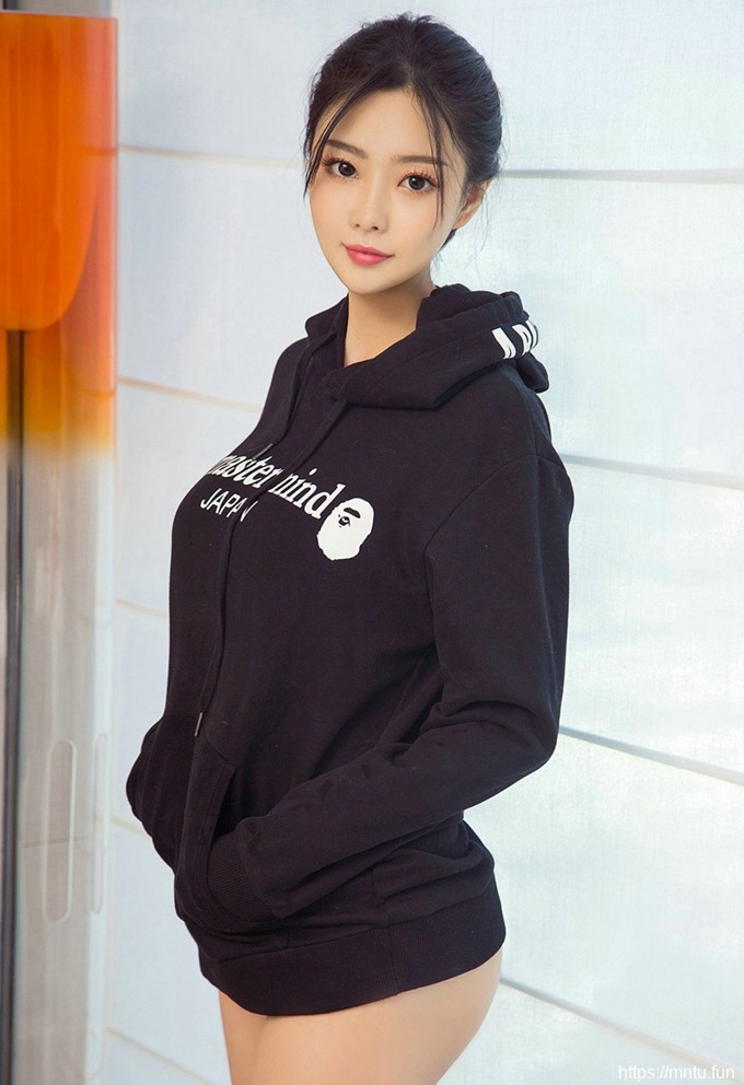 诱惑妩媚私房气质美女写真