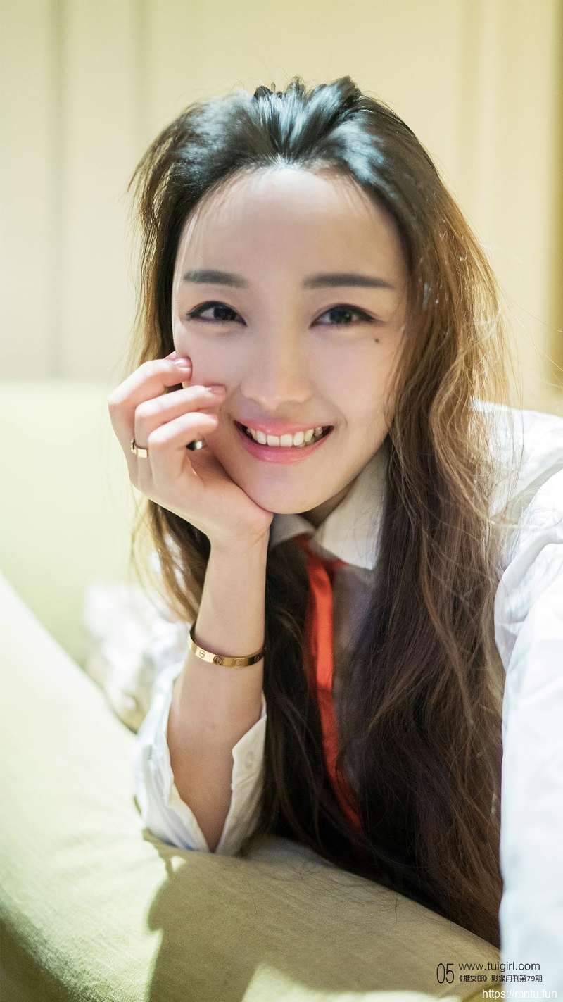 推女郎79期冬雪俐性感身材好诱惑