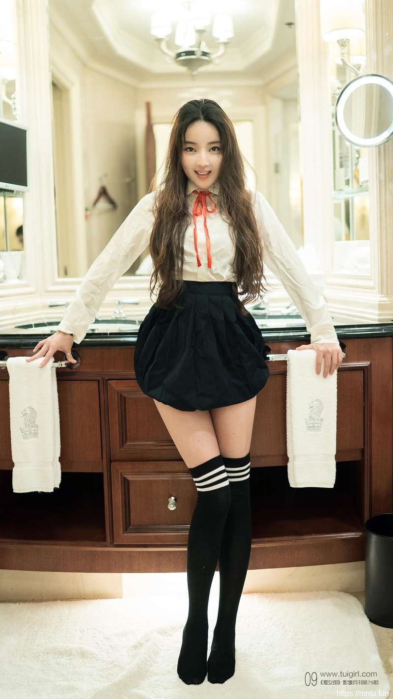 推女郎79期冬雪俐性感身材好诱惑