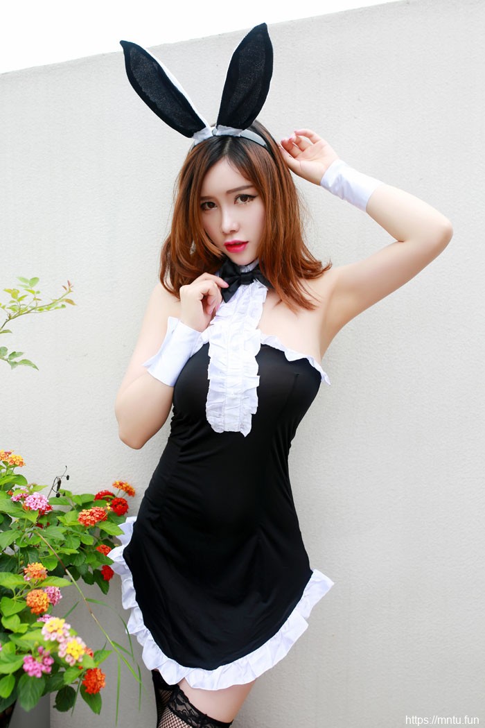 妖艳美女于姬各种制服诱惑