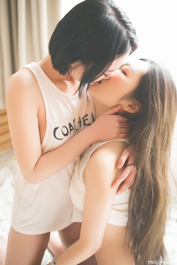 女女玩拉拉激情照片流出