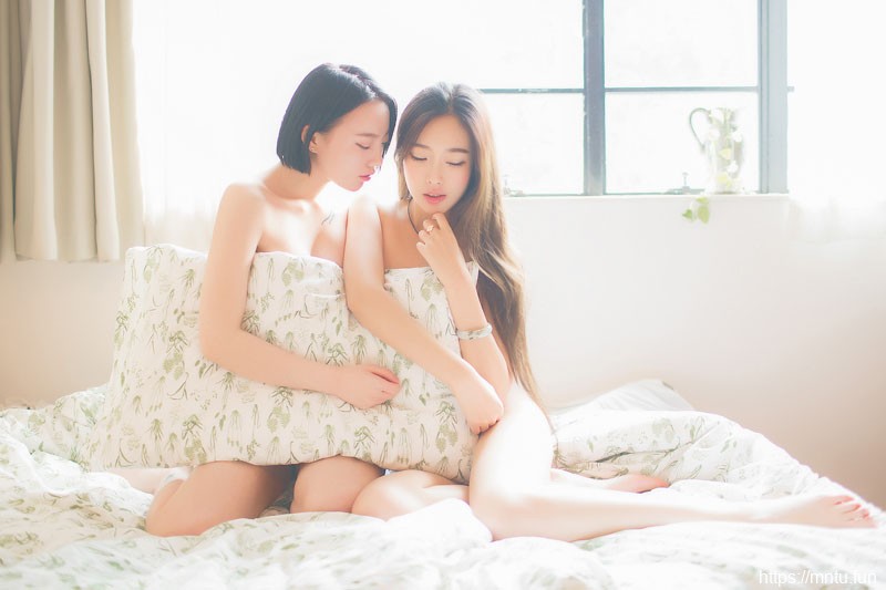 女女玩拉拉激情照片流出