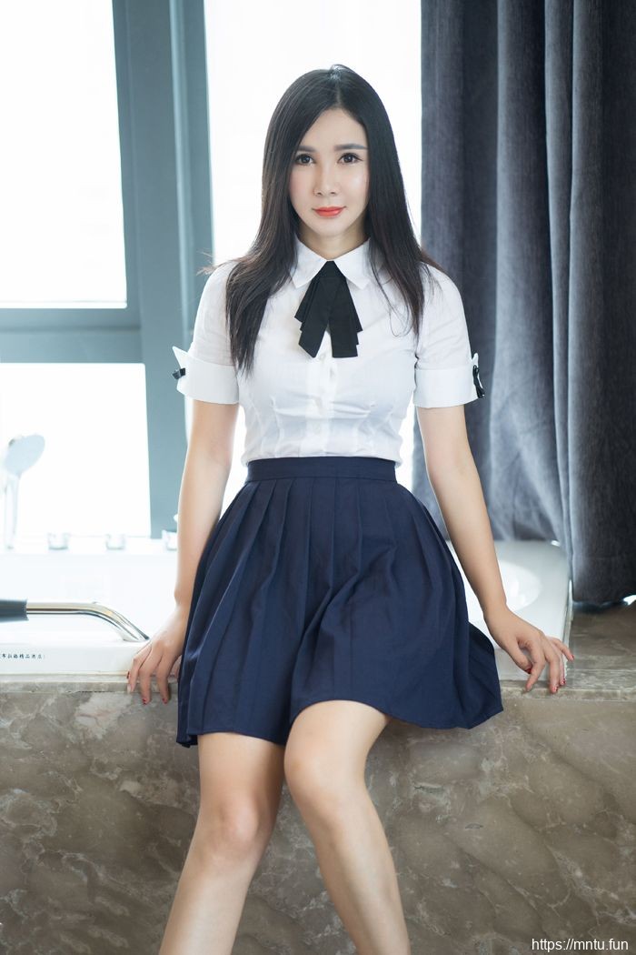 美女顾欣怡性感写真脱内裤