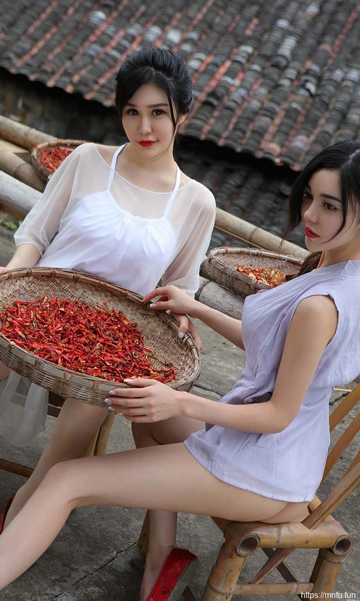 乡野美女最原始的冲动