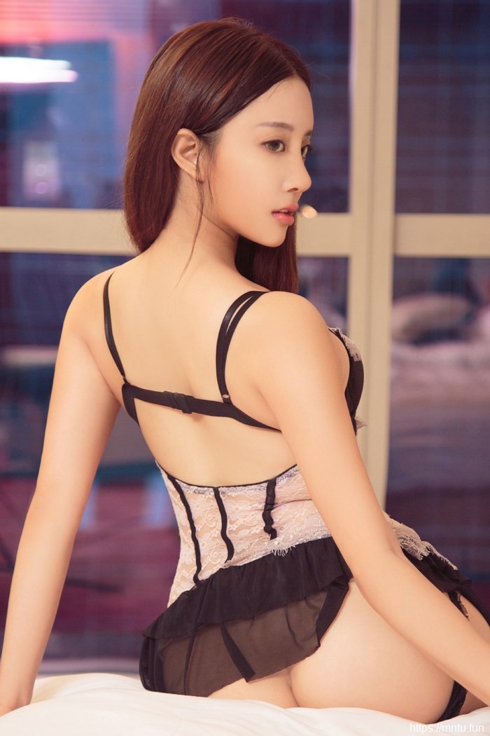 巨乳少妇筱慧性感写真图片