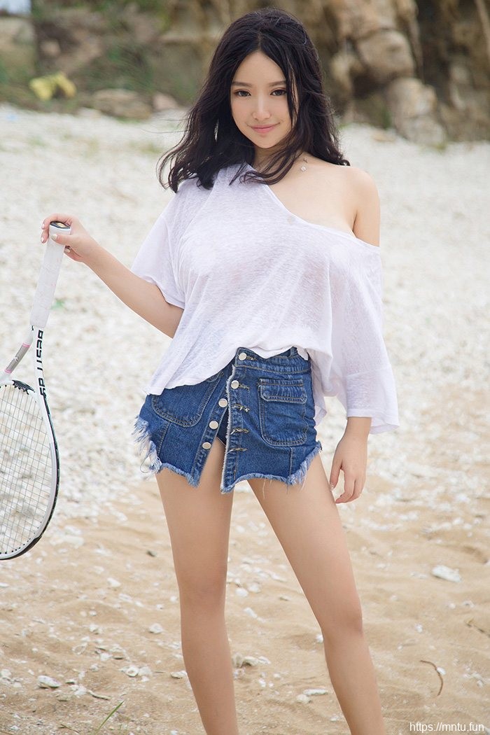 极品大波美女海边尽情放纵